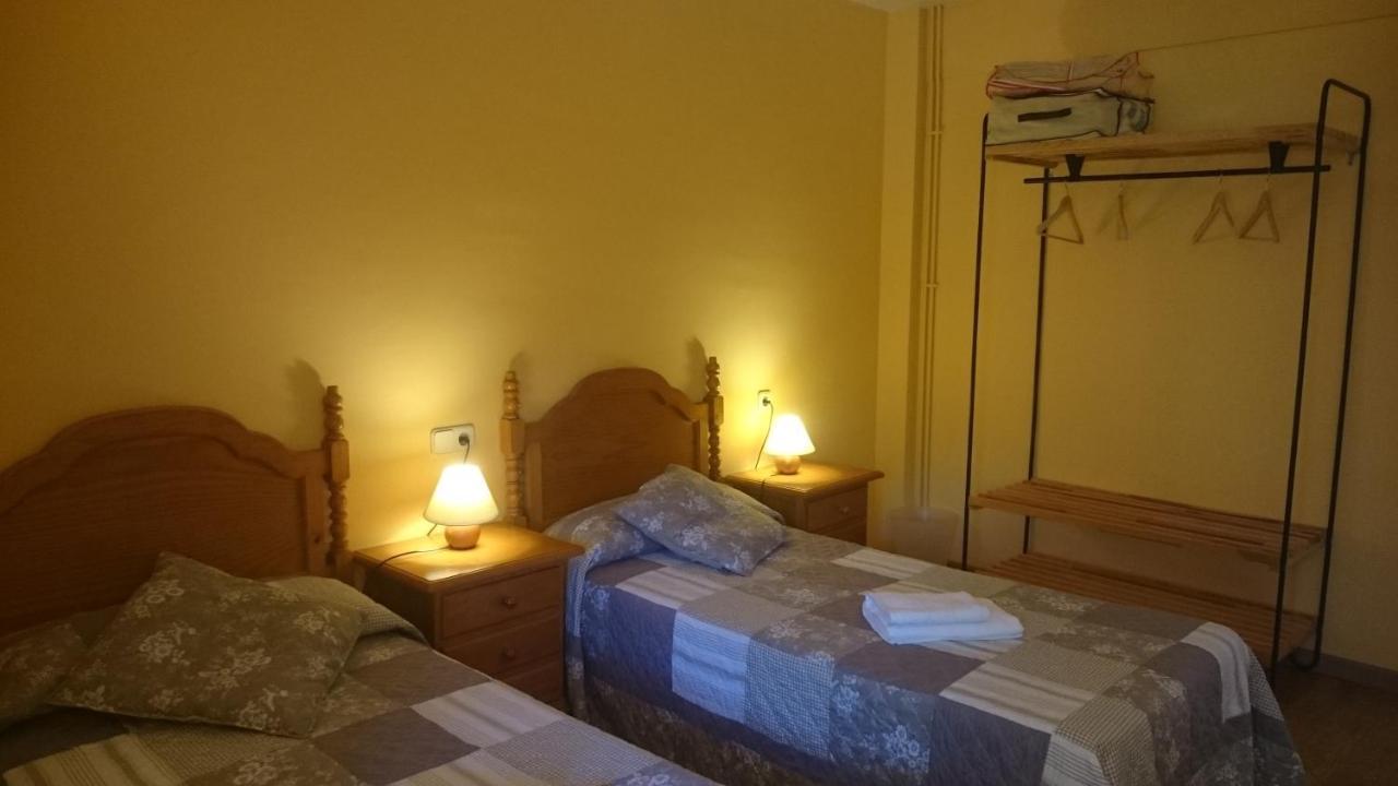 Hostatgeria Falgars La Pobla de Lillet Bagian luar foto