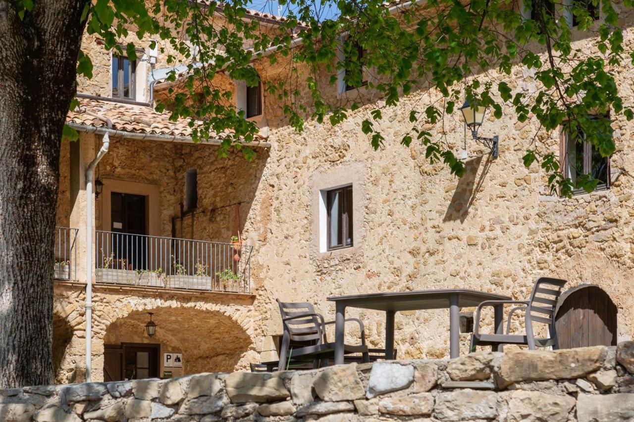 Hostatgeria Falgars La Pobla de Lillet Bagian luar foto